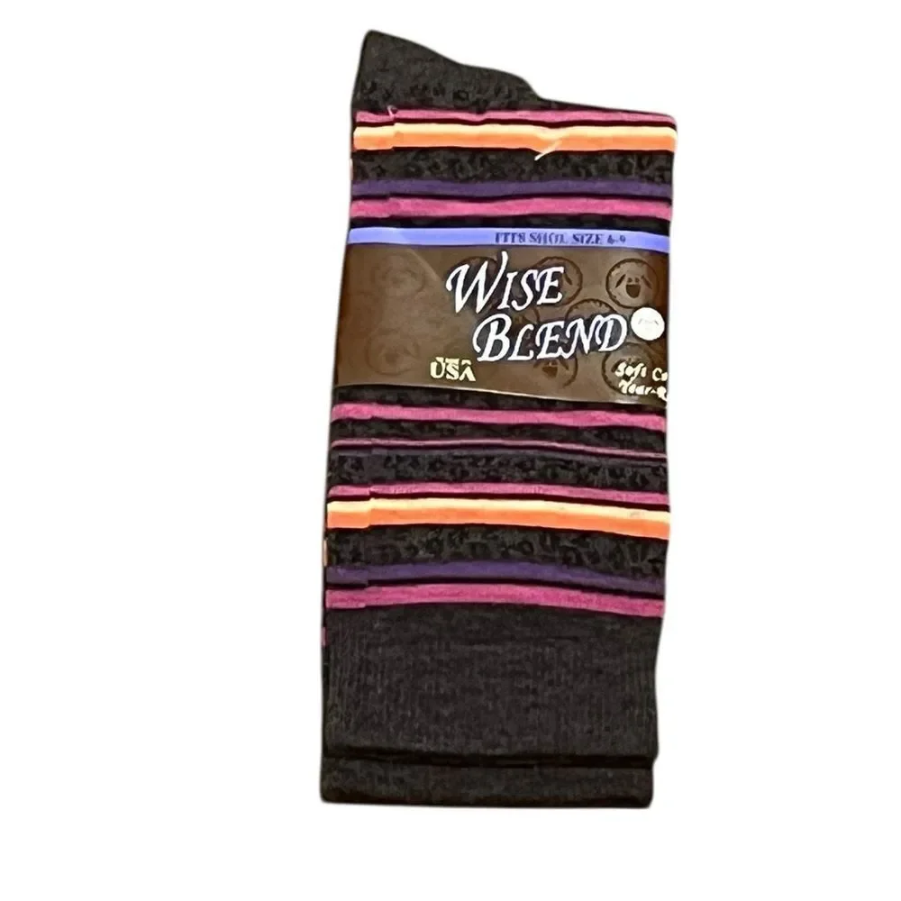 Wise Blend Women’s Striped Socks, Size M, NWT